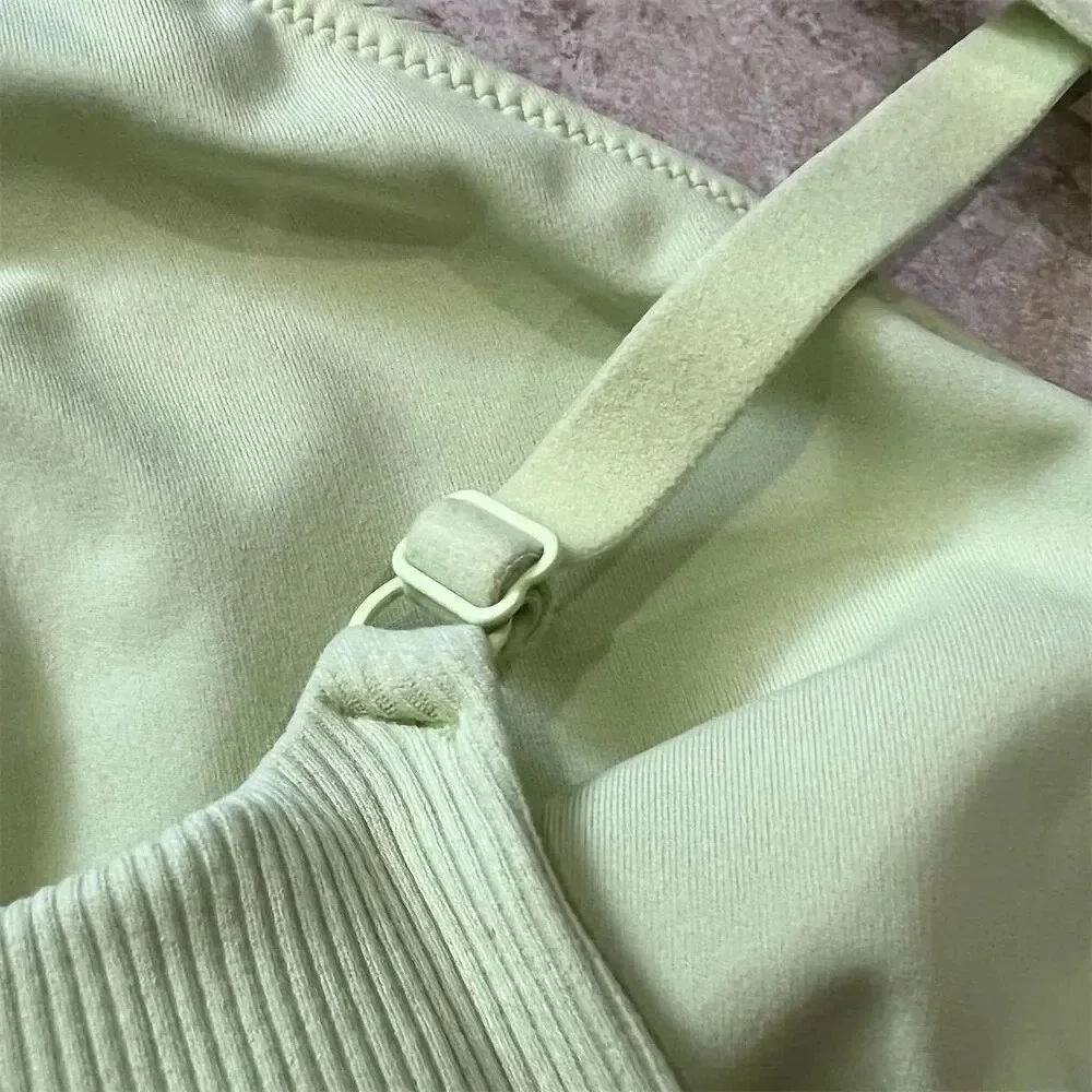 Offline by‎ Aerie Women's L Green Neon Sports Bra Medium Support